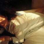 Nan Goldin è un pugno che arriva dritto nello stomaco